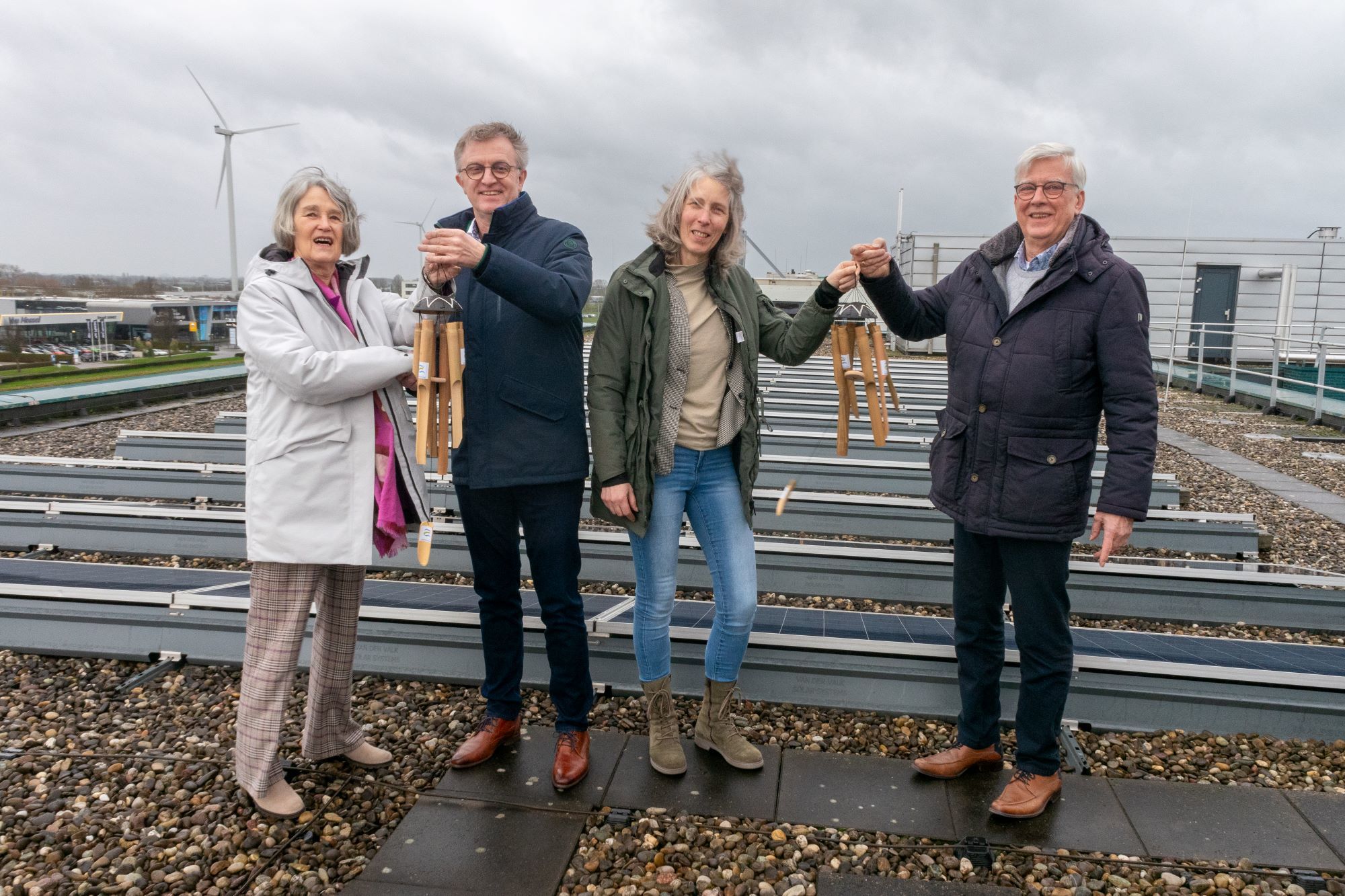 Nelleke van de Bilt (dorpsplatform Bruchem), Ed Goossens (wethouder gemeente Zaltbommel), Riemke Bitter (gebiedsregisseur gemeente Zaltbommel), Ron Frantzen (wijkraad De Waluwe)